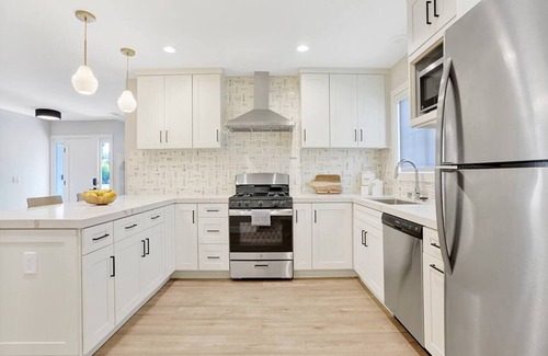 Fullerton House | Remarkable Remodeled Home Near Disney - Guest Rated 9.8