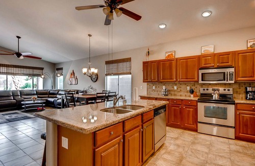 Villages At Queen Creek House | Experience Arizona Oasis: Guest Rated 10/10 with Pool & Spa