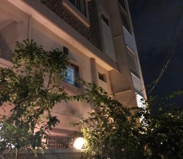 Hyderabad Apartment | Family-Friendly Abu Farhat Residence for Memorable Stays