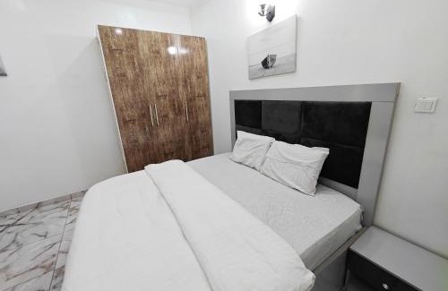 Orozo Apartment | Family-Friendly 5 Bedroom Mansion in Abuja City