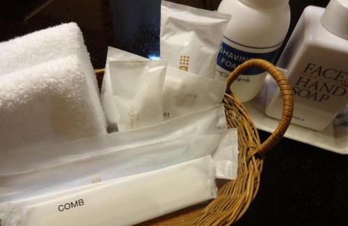 Yudanaka Shibu Onsen Hotel | Explore Aburaya Tousen: Spa Retreat with High Ratings