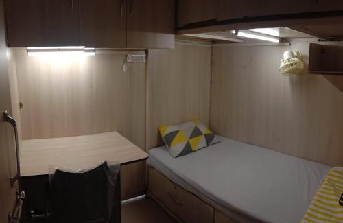 Shahpur Jat Hostel | Abuzz Oxfordcaps ShahpurJaat Delhi - For Females Only