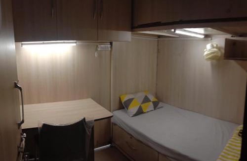 Shahpur Jat Hostel | Abuzz Oxfordcaps ShahpurJaat Delhi - For Females Only