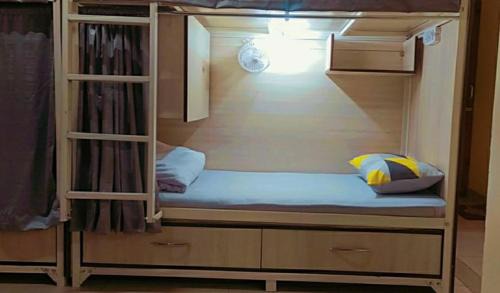 Shahpur Jat Hostel | Abuzz Oxfordcaps ShahpurJaat Delhi - For Females Only