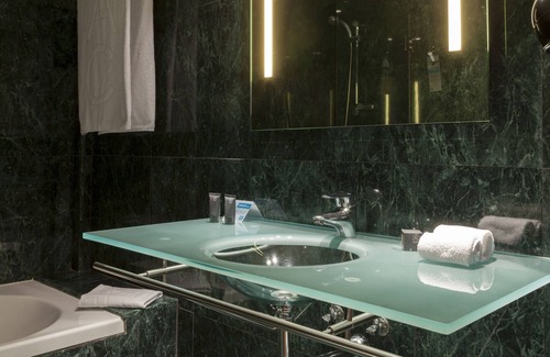 Badajoz Hotel | Comfortable AC Hotel Badajoz by Marriott with Spa Amenities