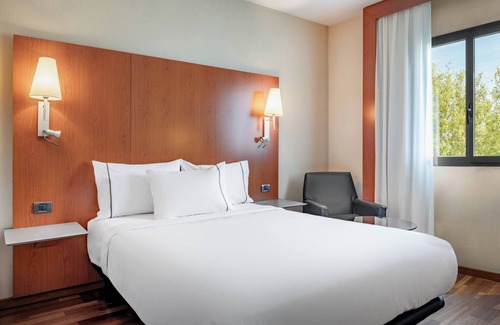 Badajoz Hotel | Comfortable AC Hotel Badajoz by Marriott with Spa Amenities