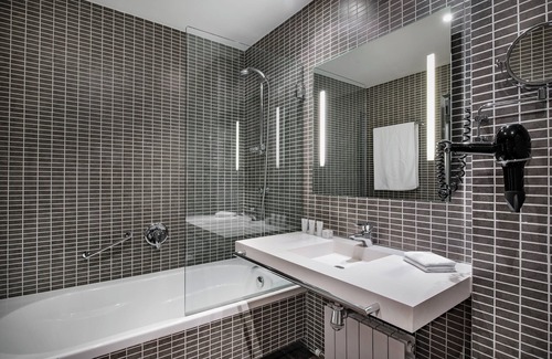 Burgos Hotel | Discover AC Hotel Burgos by Marriott: 4-Star Comfort & Spa