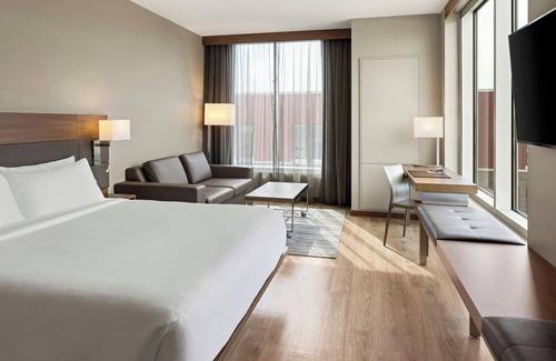 St. Louis Park Hotel | Guest Rated AC Hotel by Marriott Minneapolis West End
