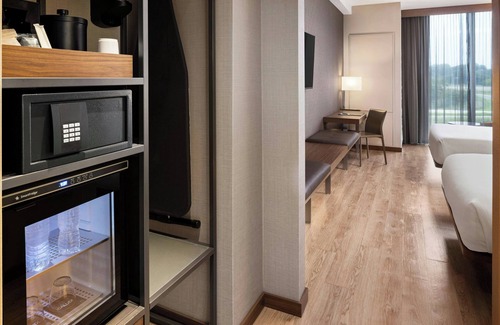 St. Louis Park Hotel | Guest Rated AC Hotel by Marriott Minneapolis West End