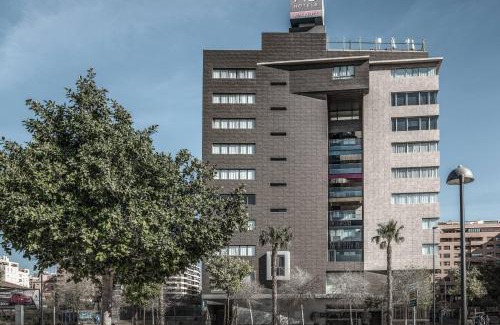 Benalua Hotel | Elegant AC Hotel by Marriott Alicante with Ocean View & Pool