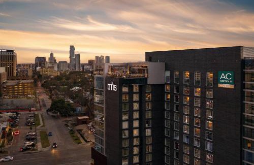 The Drag Hotel | Comfortable Stay at AC Hotel by Marriott Austin-University