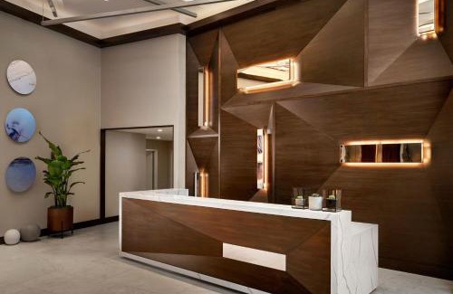 The Drag Hotel | Comfortable Stay at AC Hotel by Marriott Austin-University
