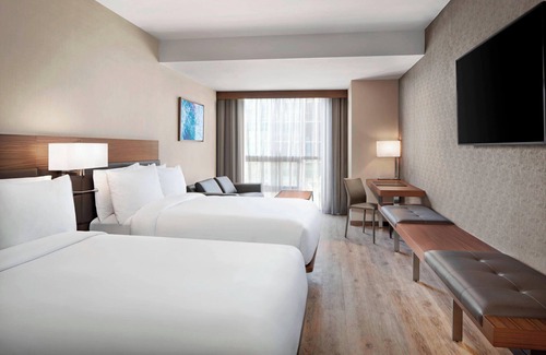 Financial District Hotel | Eco-Friendly AC Hotel by Marriott New York Downtown