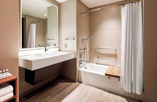 Sunnyvale Hotel | Stylish AC Hotel by Marriott Sunnyvale Cupertino Awaits