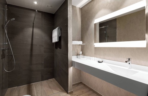 Stare Miasto Hotel | Discover AC Hotel by Marriott Wroclaw - 5-Star Elegance