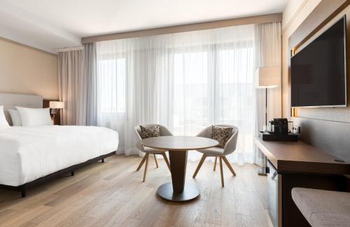 Stare Miasto Hotel | Experience the AC Hotel by Marriott Wroclaw with Spa & Pool