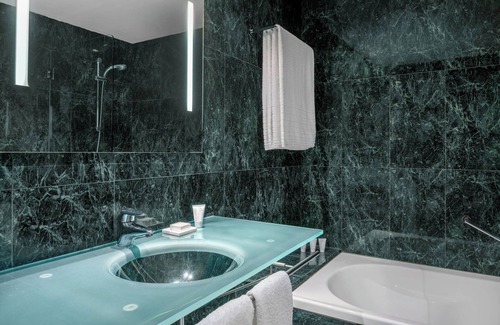 Huelva Hotel | Discover Comfort at AC Hotel Huelva by Marriott
