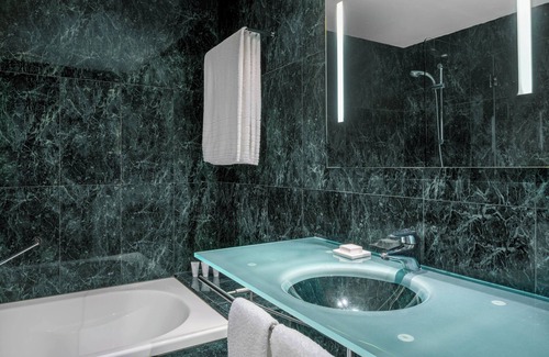 Huelva Hotel | Discover Comfort at AC Hotel Huelva by Marriott