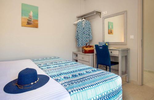Paxos House | Top-Rated Acacia APT by Aglaia V: Ideal for Families