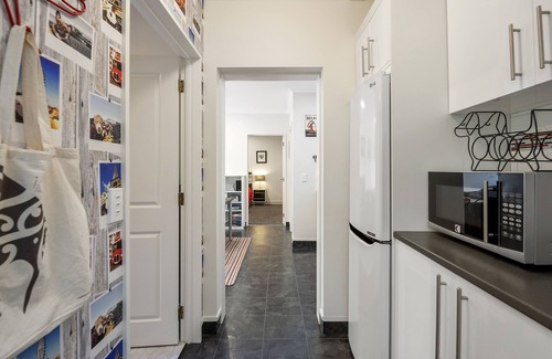 Taupo House | Pet-Friendly Acacia Bay Retreat - A Family Holiday Home