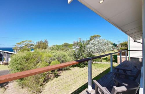Hyams Beach House | Accessible Acacia Cottage: Family-Friendly at Hyams Beach