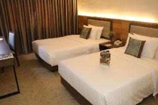 Bacolod Hotel | Inviting Acacia Hotel Bacolod: Pool & Family-Friendly Stays