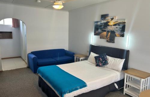 Barham Hotel | Oceanfront Acacia Rose Motor Inn: Rated 9/10 for Relaxation