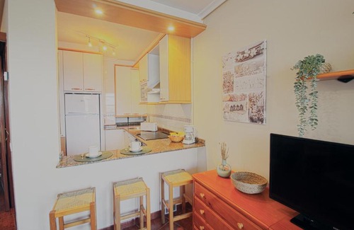 Suances Apartment | Idyllic Acacios en La Concha with Oceanfront Pool Views