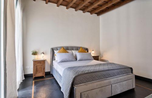 Roman Quarter Apartment | Discover ACADAMIS - GARIBALDI 9 BIS: Rated 9.2/10