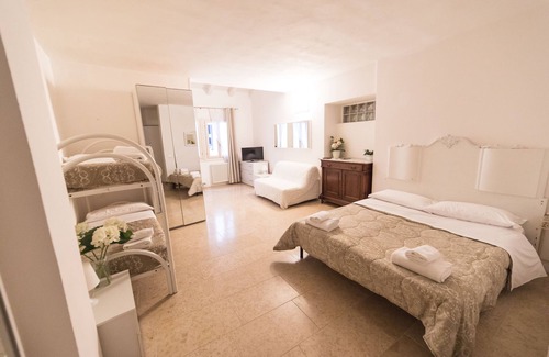 Citta Alta House | Academia Resort: Wheelchair Accessible with Spa and Breakfast