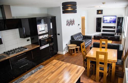 Hull Old Town Apartment | Academy Apartments By Elegance Stays