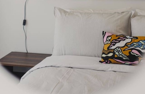 Ahuntsic-Cartierville Apartment | Pet-Friendly Acadie District 1-Bedroom Condo with Kitchen