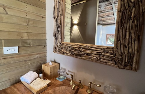 Baru Hotel | Idyllic ACASI Rustic Beach: Pool, Ocean View & Spa Retreat