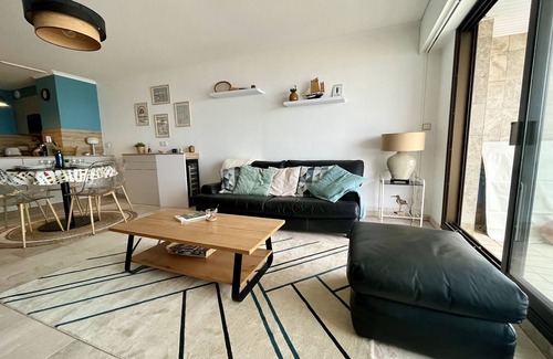 Les Sables d'Olonne Apartment | Exceptional Ocean View with Direct Beach Access & Pool