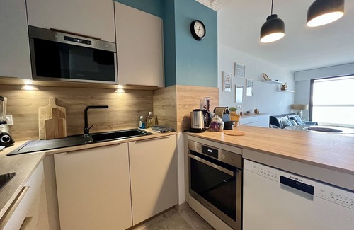 Les Sables d'Olonne Apartment | Exceptional Ocean View with Direct Beach Access & Pool