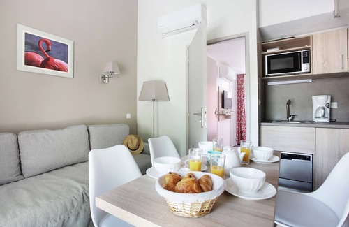 Arles Condo | Unwind with Mini-Golf, Tennis & Seasonal Pool Access