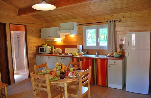Gramat Cabin | Relaxing Retreat with Pool, Spa & Fitness - Guest Rated 9/10