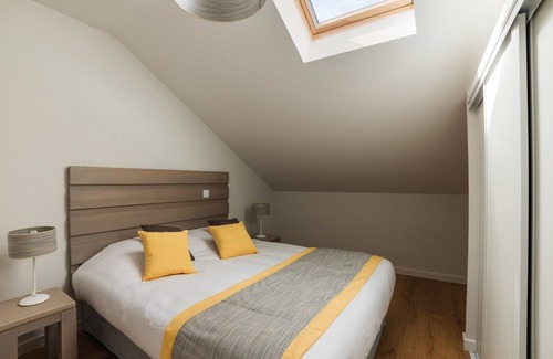 Biscarrosse Plage Hotel | Relaxing Getaway with Sauna & Surf School On-Site