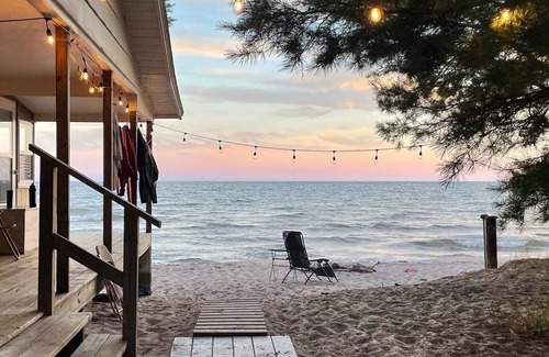 Lake Linden Cottage | Discover the Top White Sand Beach in Keweenaw Area