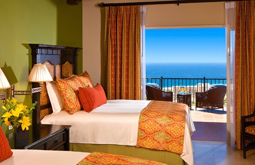 Paraiso Escondido Villa | Golf Course Access with Oceanfront Views and Family-Friendly Amenities