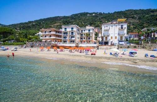 San Mauro Cilento Apartment | Beachfront Bliss at Acciaroli Vacanze Residence - 4 Stars