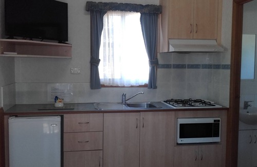 Norseman House | Discover Family-Friendly Comfort at Acclaim Gateway Caravan Park