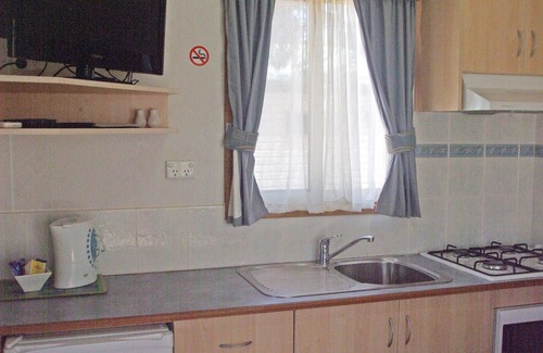 Norseman House | Discover Family-Friendly Comfort at Acclaim Gateway Caravan Park