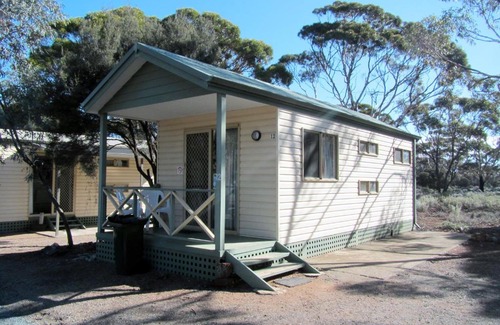 Norseman Resort | Family-Friendly Retreat at Acclaim Gateway Tourist Park