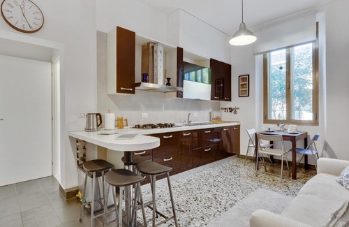 Dorsoduro Apartment | Cozy Dorsoduro Apartment with Garden, Ideal for Families