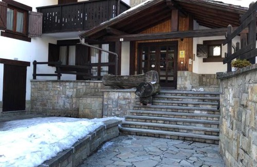 Champoluc Apartment | Cozy Apartment in the Heart of Champoluc - Pet Friendly