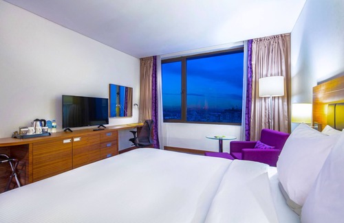 Sivas Hotel | Discover The Green Park Hotel Sivas with Pool & Spa Access