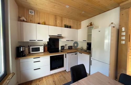 Mont-Dore House | Accommodation. 3 bedrooms. 2 bathrooms. Sleeps 6/7. Private garage.