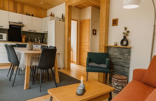 Mont-Dore House | Accommodation. 3 bedrooms. 2 bathrooms. Sleeps 6/7. Private garage.
