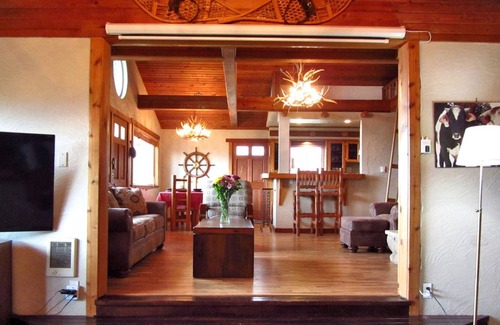 Newport Other | Accommodation ∙ 4 bedrooms ∙ 8 guests